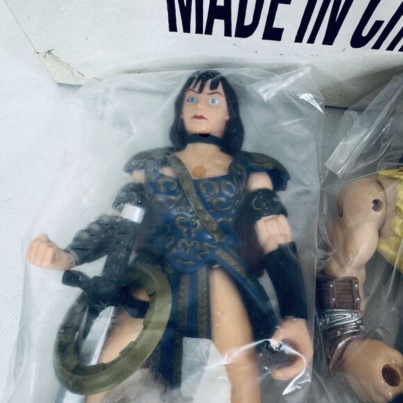 VTG 1996 Toy Biz Hercules and Xena 10" Mail Promo Action Figure W/ Mailer Box - Picture 9 of 16